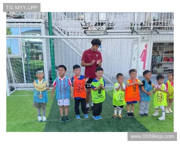 杭州足球队荣登足球团队协作排行榜第一名展现团队精神与实力