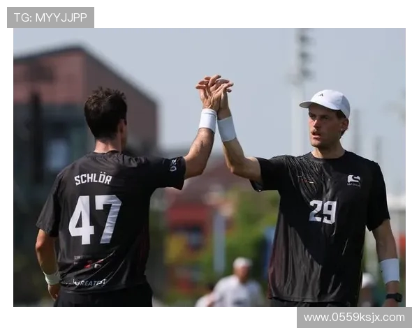 成都飞盘队在全国飞盘节奏排行榜中荣登第六名展现出强劲实力与团队合作精神